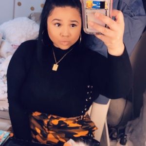 Meet your Posher, Paola